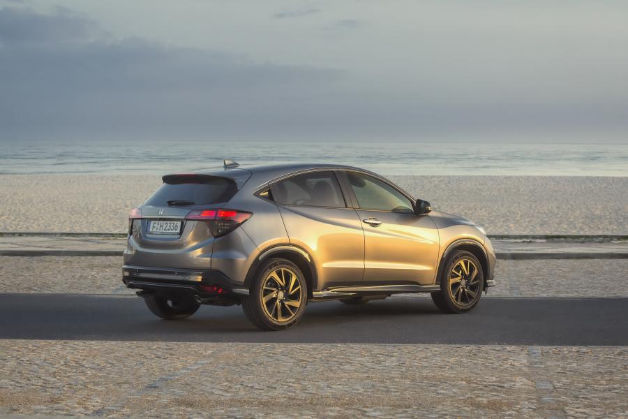 Honda HR-V Sport 2018 года  (EU) (фото 20 из 40)